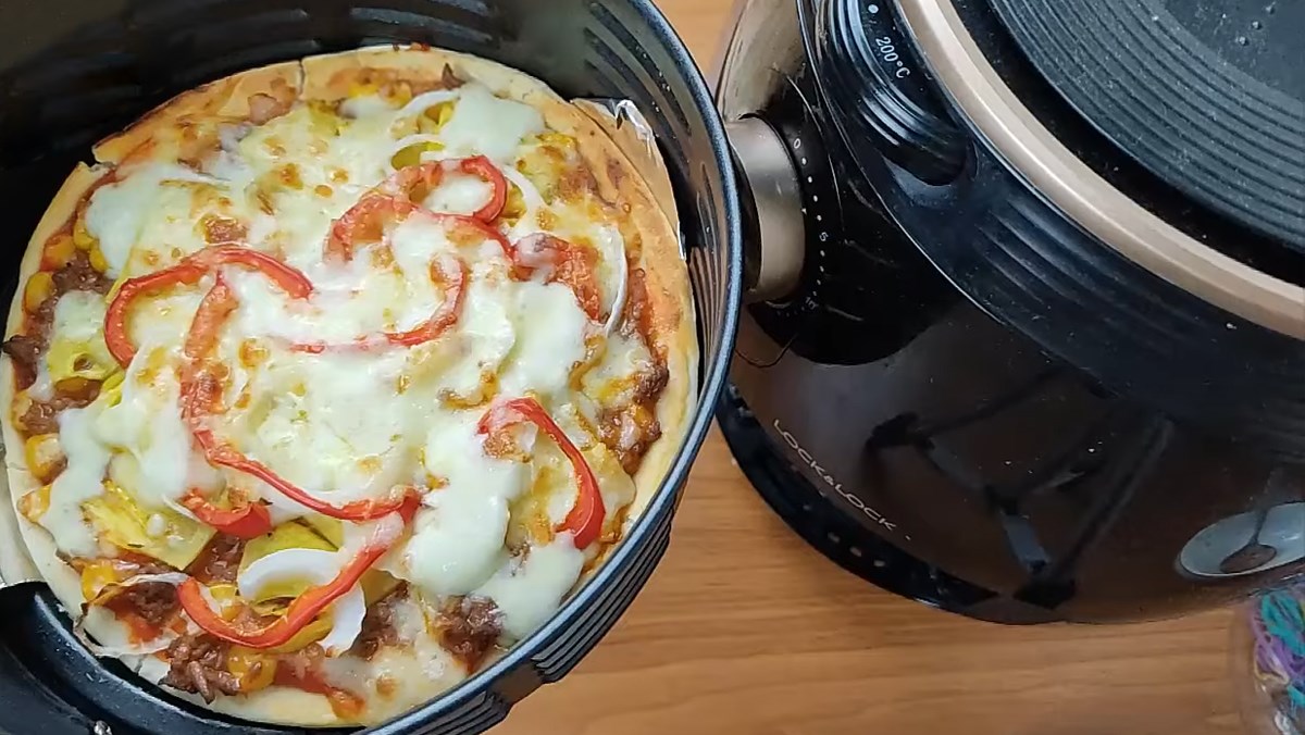 Pizza bò nướng bằng nồi chiên không dầu chỉ trong 5 phút